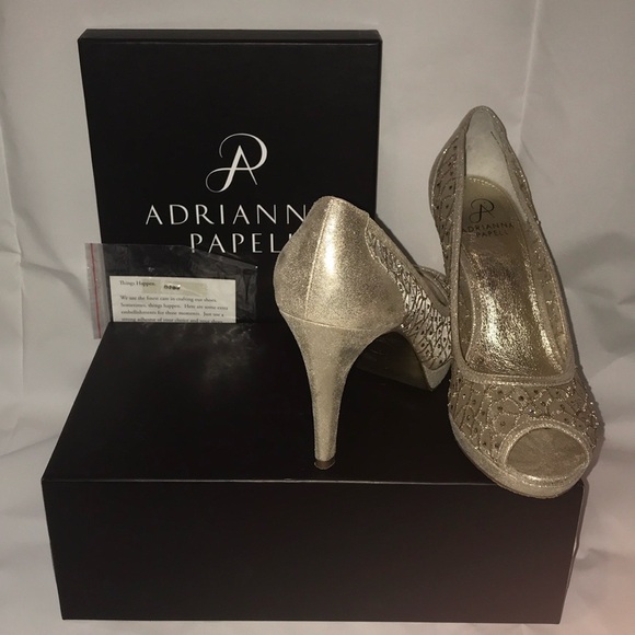 - Adrianna paperless metalic gold heel size 9 - Picture 6 of 12